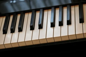 Histoire du piano : de ses origines à nos jours - Mon récit passionnant