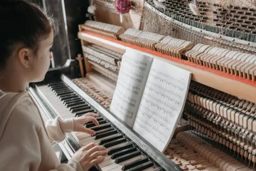 How to Read Piano Sheet Music: A Beginner’s Guide – Tips & Advice