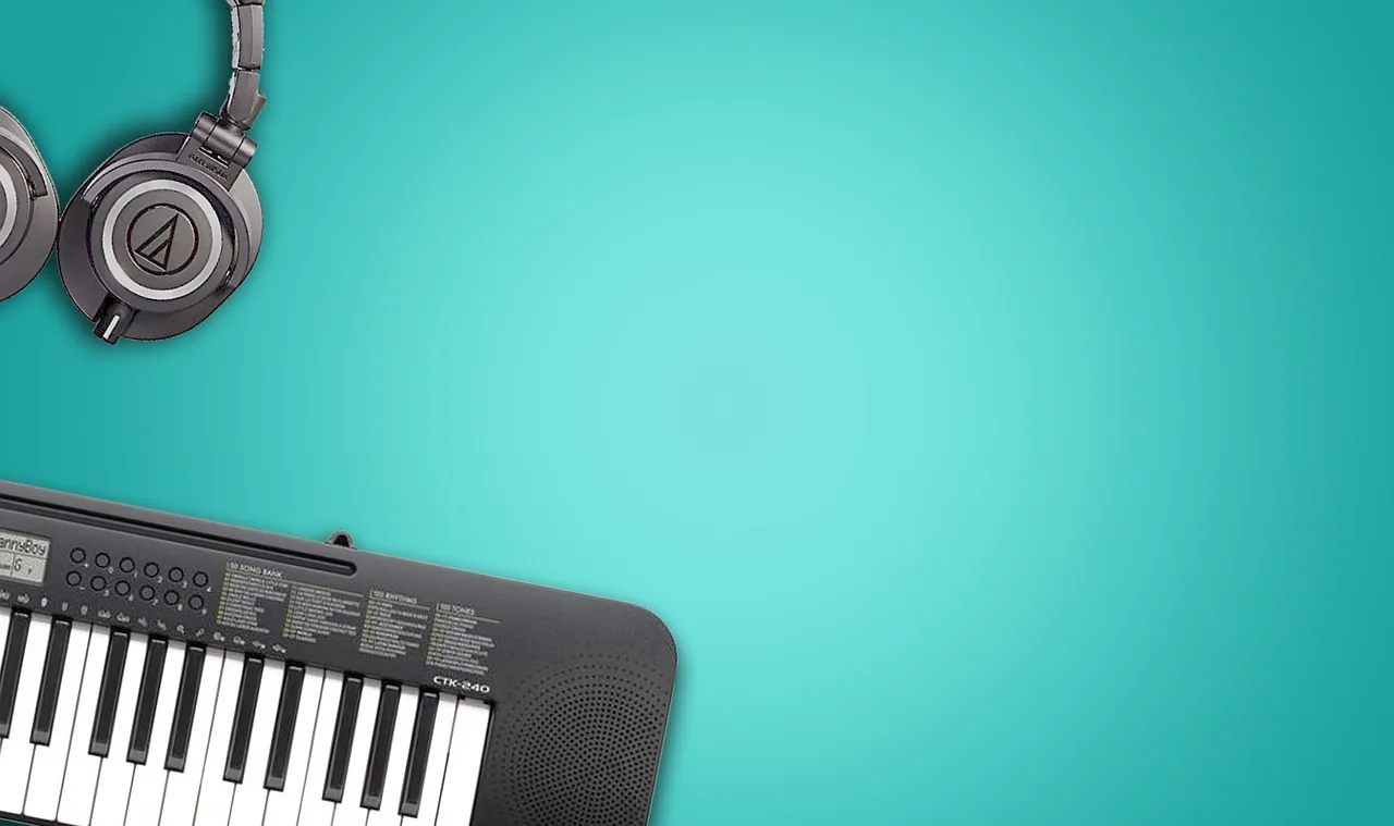 Digital keyboard with headphones Digital keyboard with headphones