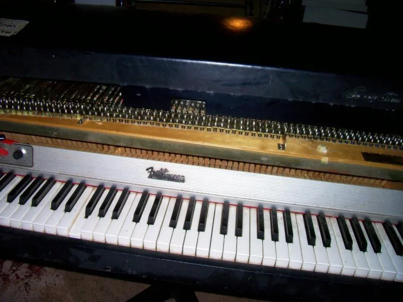 Clavier de piano électrique vintage Clavier de piano électrique vintage