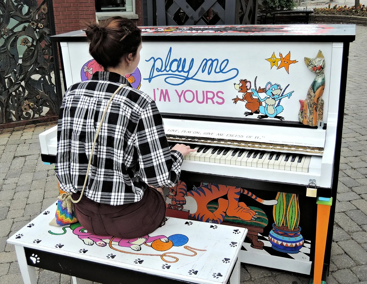 Pianist at a decorated piano Pianist at a decorated piano