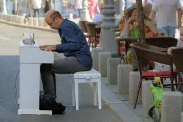 Yamaha Silent B1 Piano: Benefits and How It Works