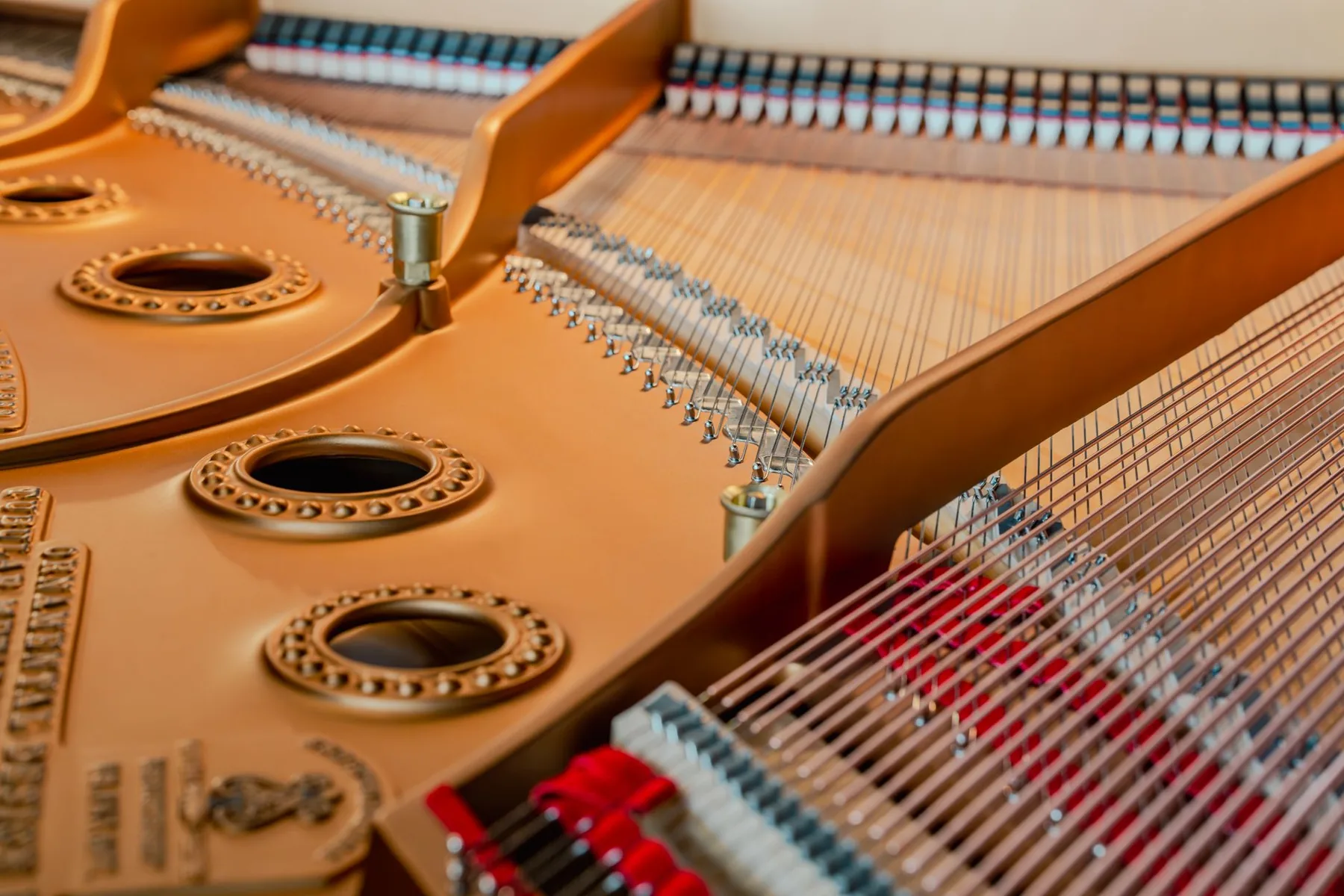 Mécanisme intérieur d’un piano à queue Mécanisme intérieur d’un piano à queue