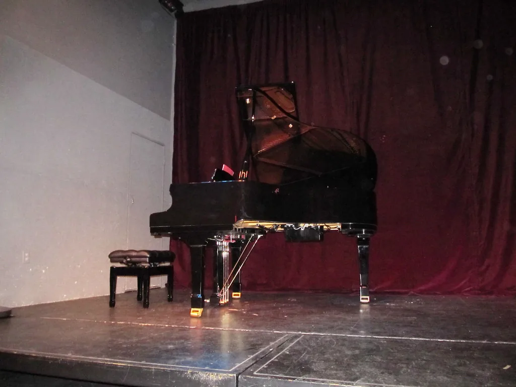 Grand piano on stage Grand piano on stage